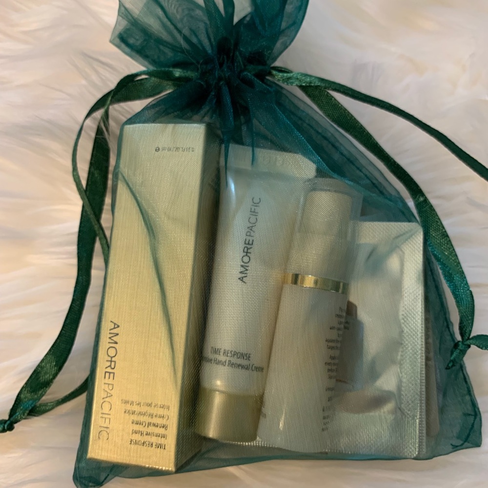 Amore Pacific Beauty Samples